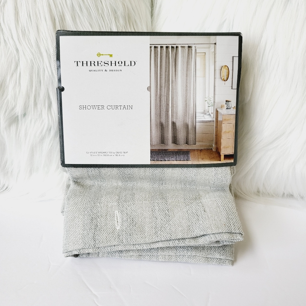 Shower Curtain Threshold